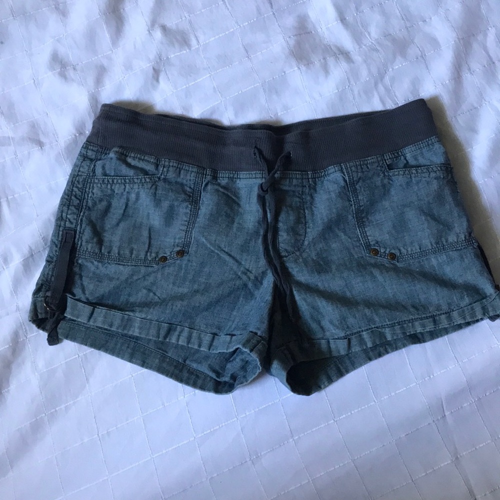Gap shorts